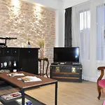 Large 1 Bedroom Apartment Near Montparnasse