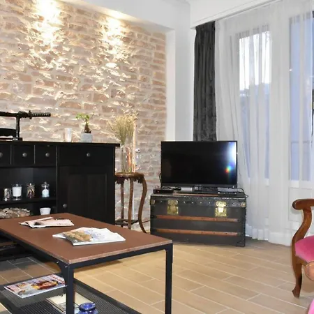Apartment Large 1 Bedroom Near Montparnasse Paris